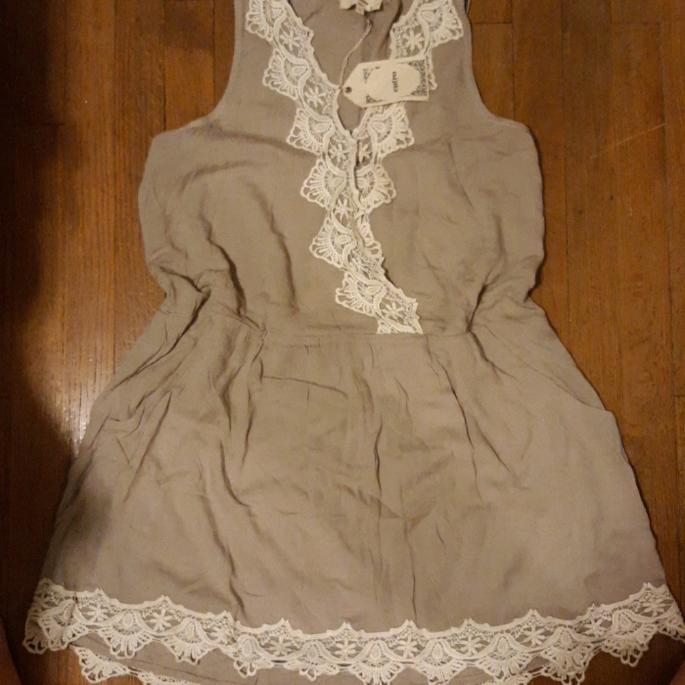 Brand new with tags entro tunic